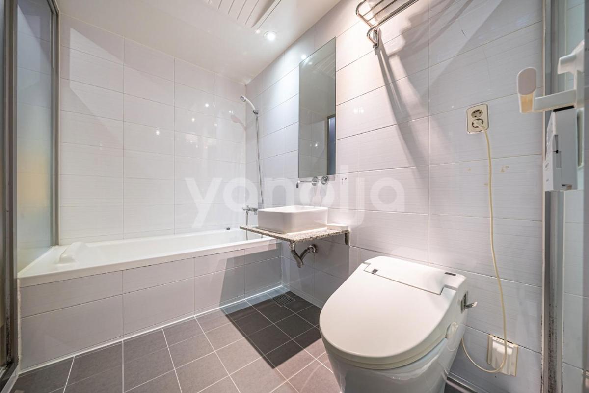 La Villa Hotel Seoul Bagian luar foto
